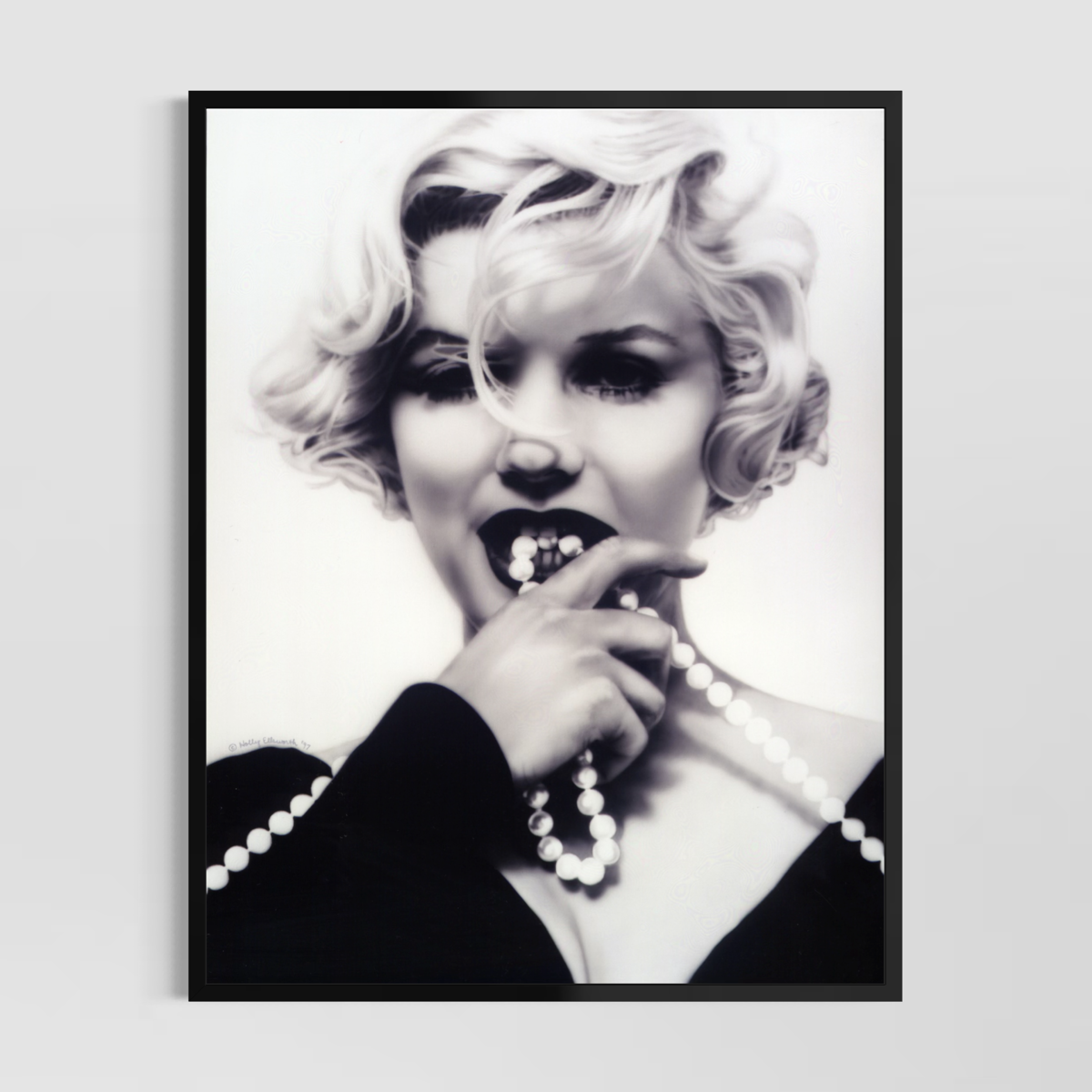 Marilyn Monroe Black