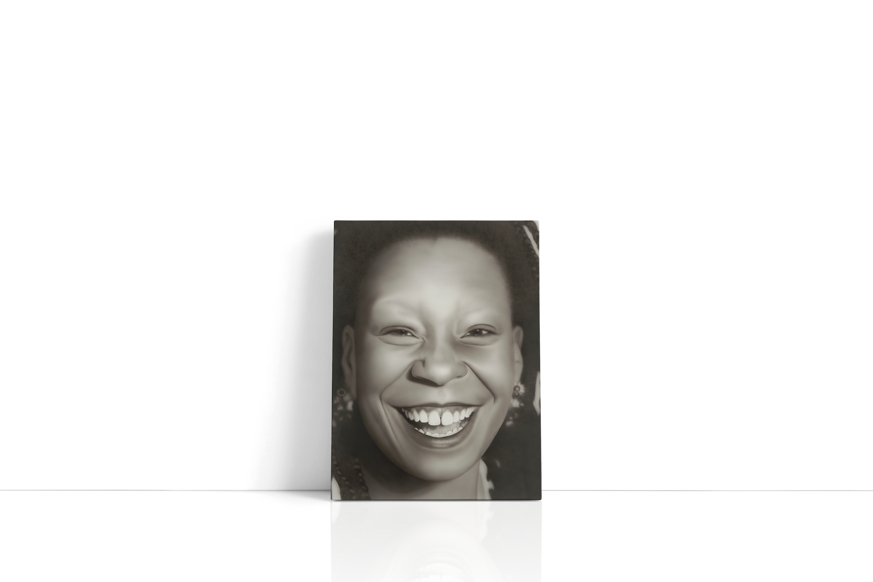 whoopi_canvas_moockkup.png